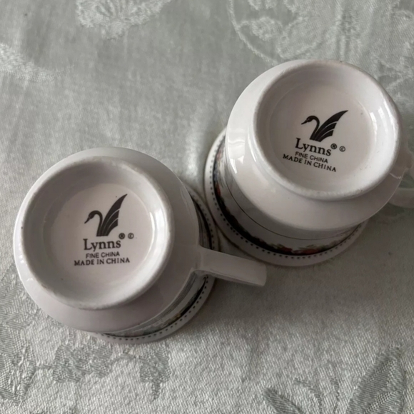 Set Of 2 Vintage Lynns Bennington Fine China Tea Cups & Saucers Floral Country - Picture 4 of 7